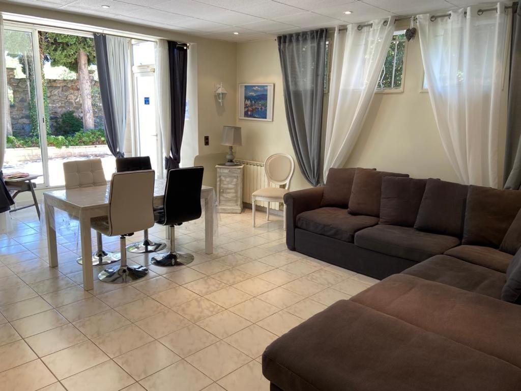 Gîte Comme à la maison Hyères Extérieur photo